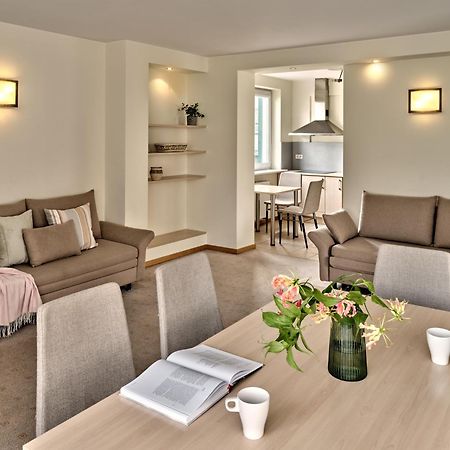Apartamenty Media Park Warschau Buitenkant foto