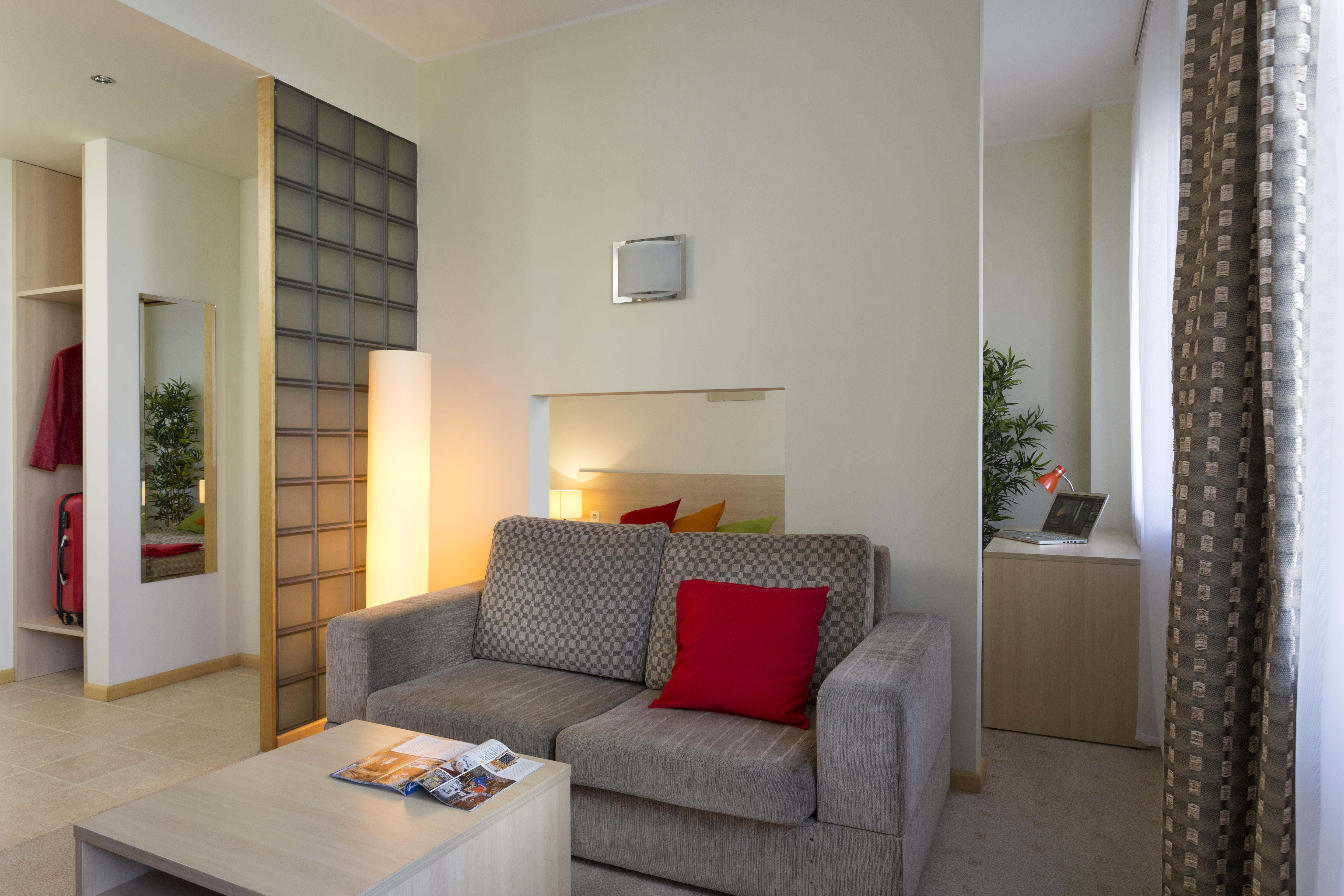 Apartamenty Media Park Warschau Buitenkant foto