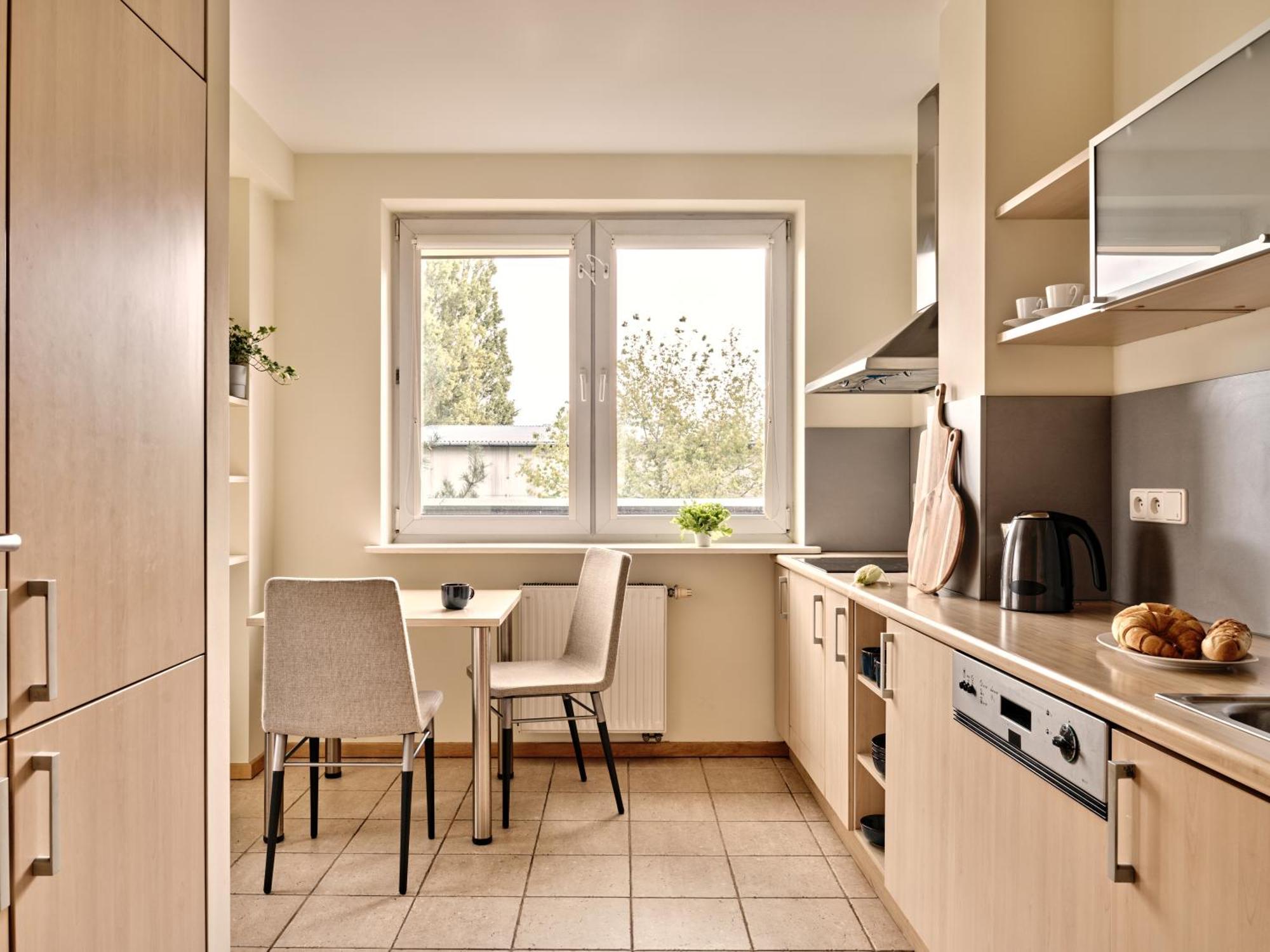 Apartamenty Media Park Warschau Buitenkant foto