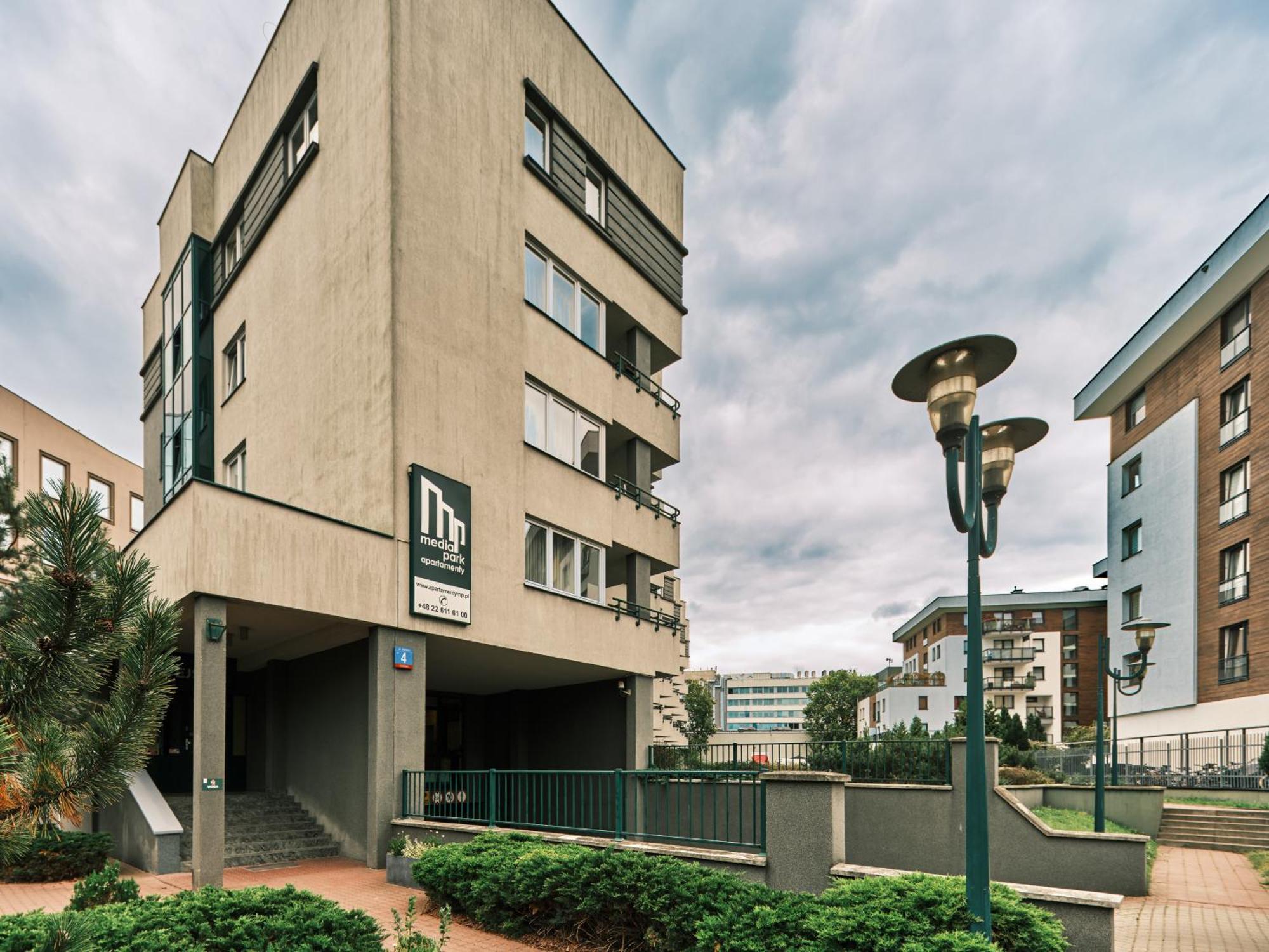 Apartamenty Media Park Warschau Buitenkant foto