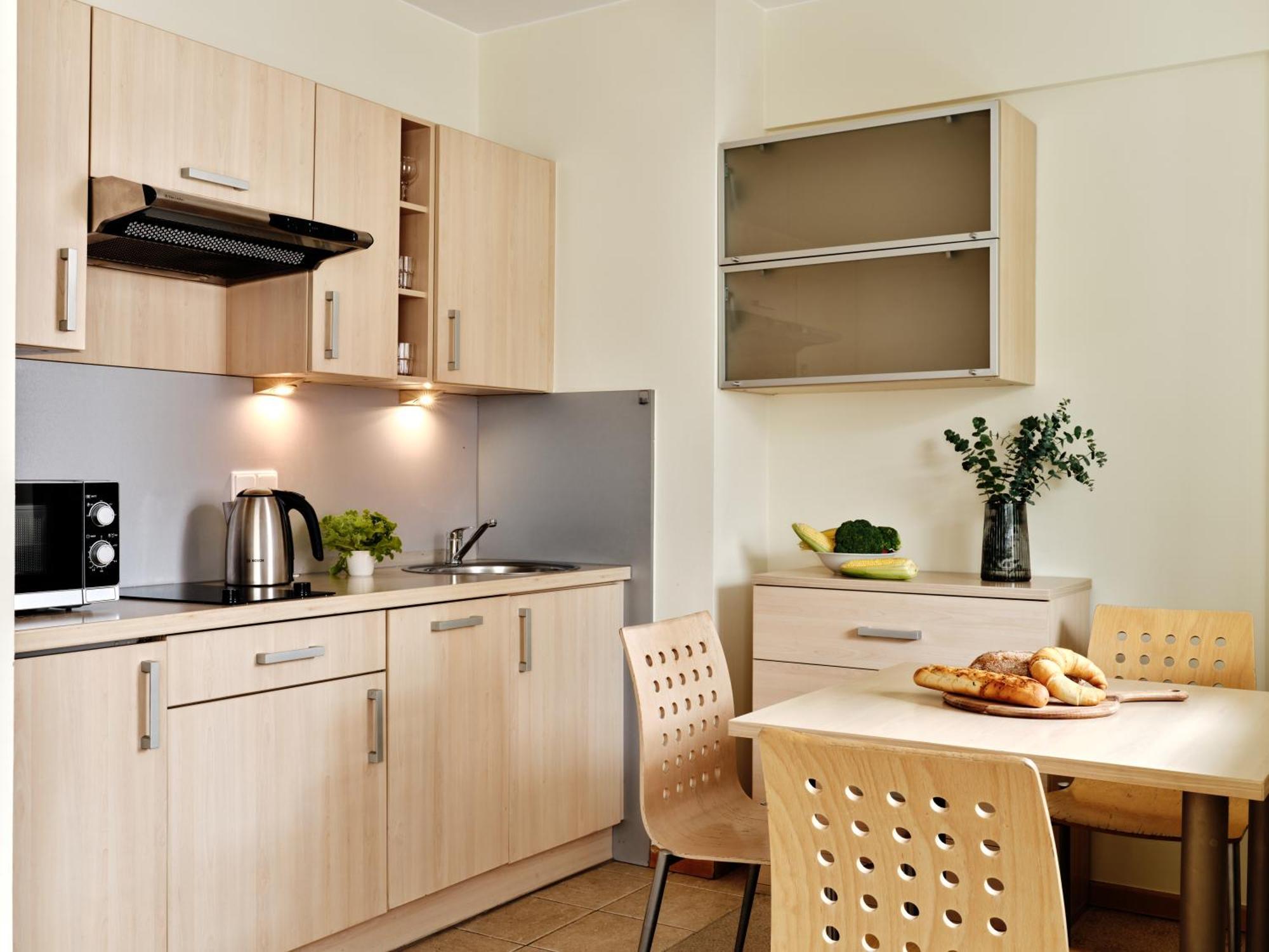 Apartamenty Media Park Warschau Buitenkant foto