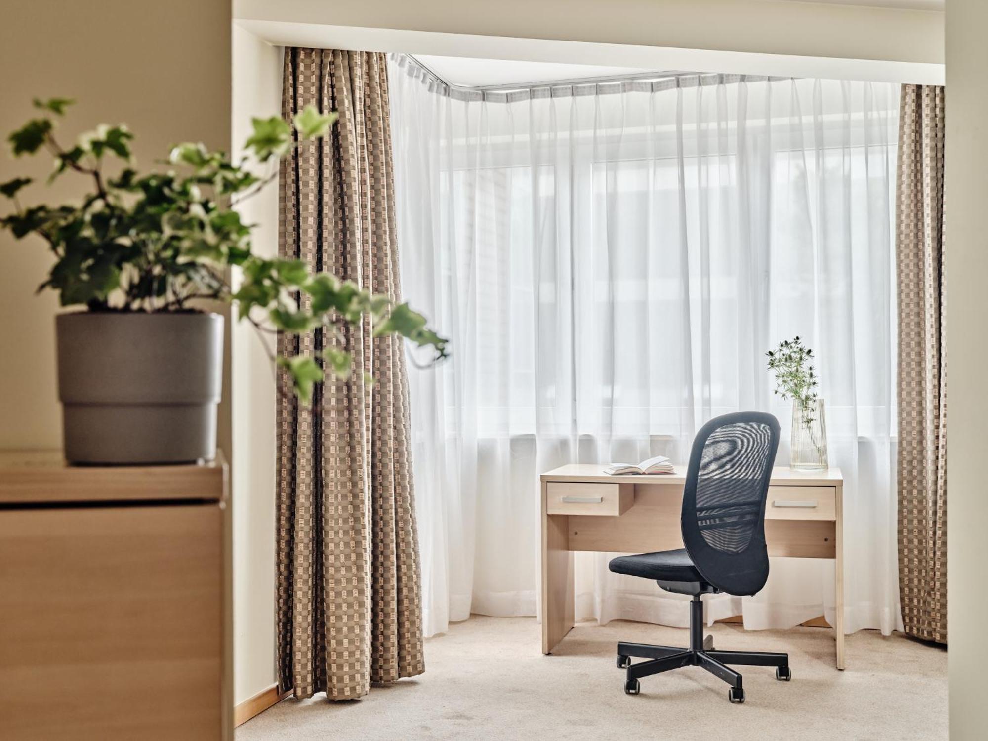 Apartamenty Media Park Warschau Buitenkant foto