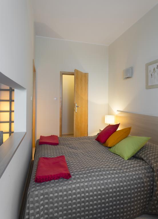 Apartamenty Media Park Warschau Buitenkant foto