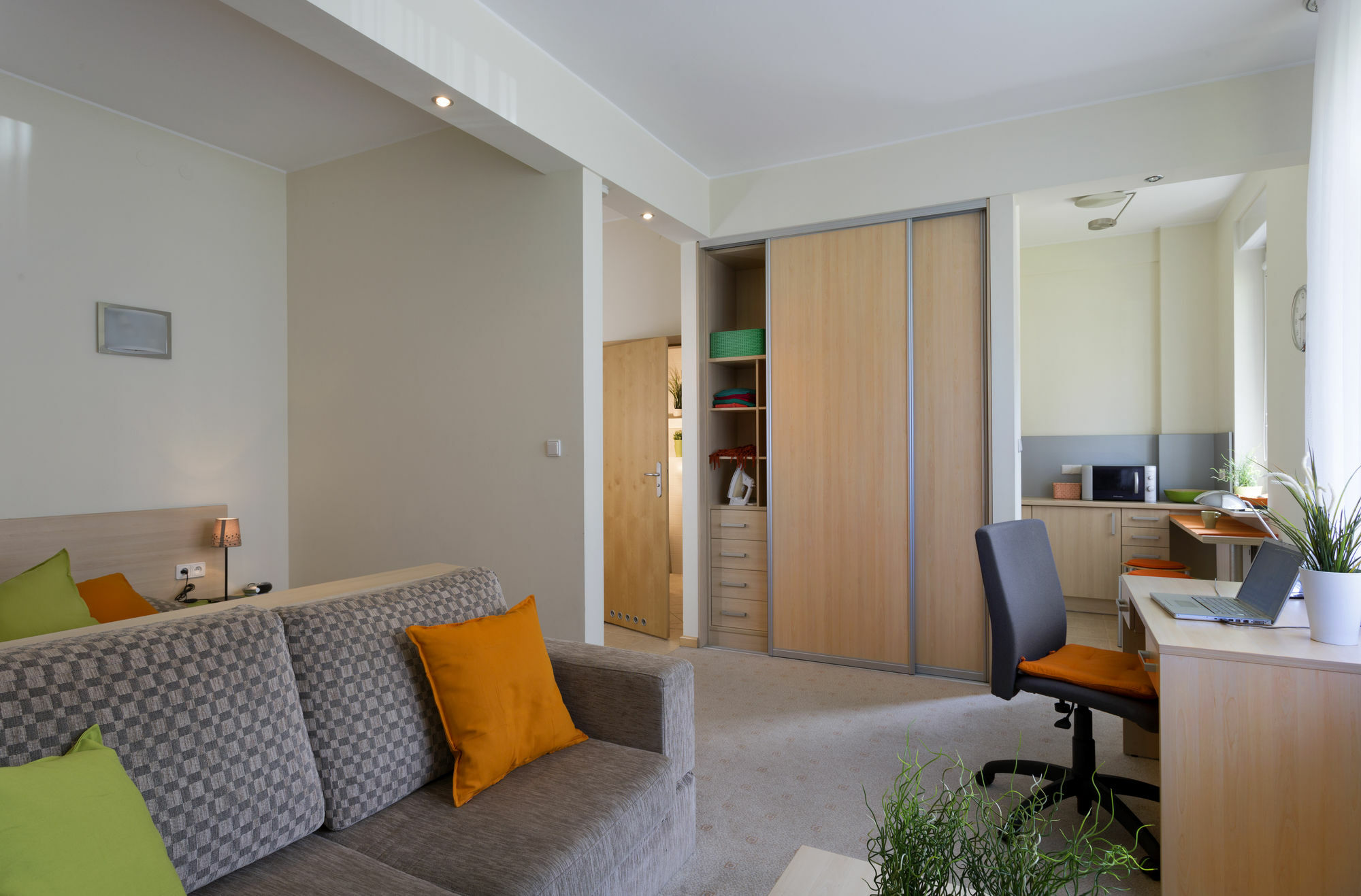 Apartamenty Media Park Warschau Buitenkant foto